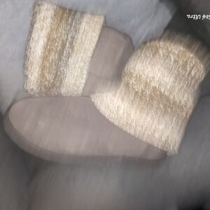 Cozy Tan Knit Cuff Boots